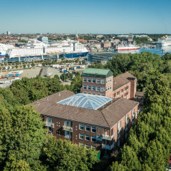 Kiel Kieler Foerde Hafen Jugendherberge Aussengelaende Luftaufnahme LBC 12